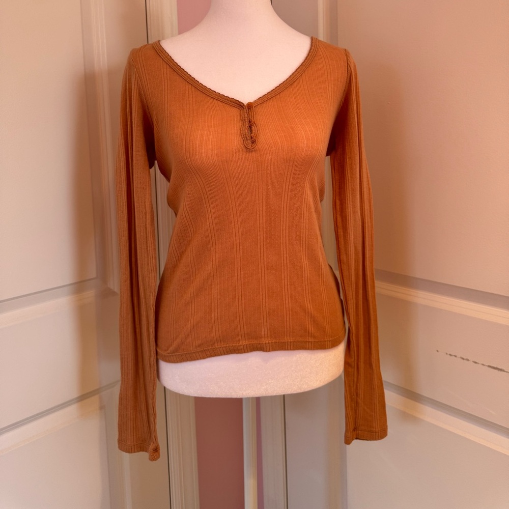 American eagle orange long sleeve top. Size S.